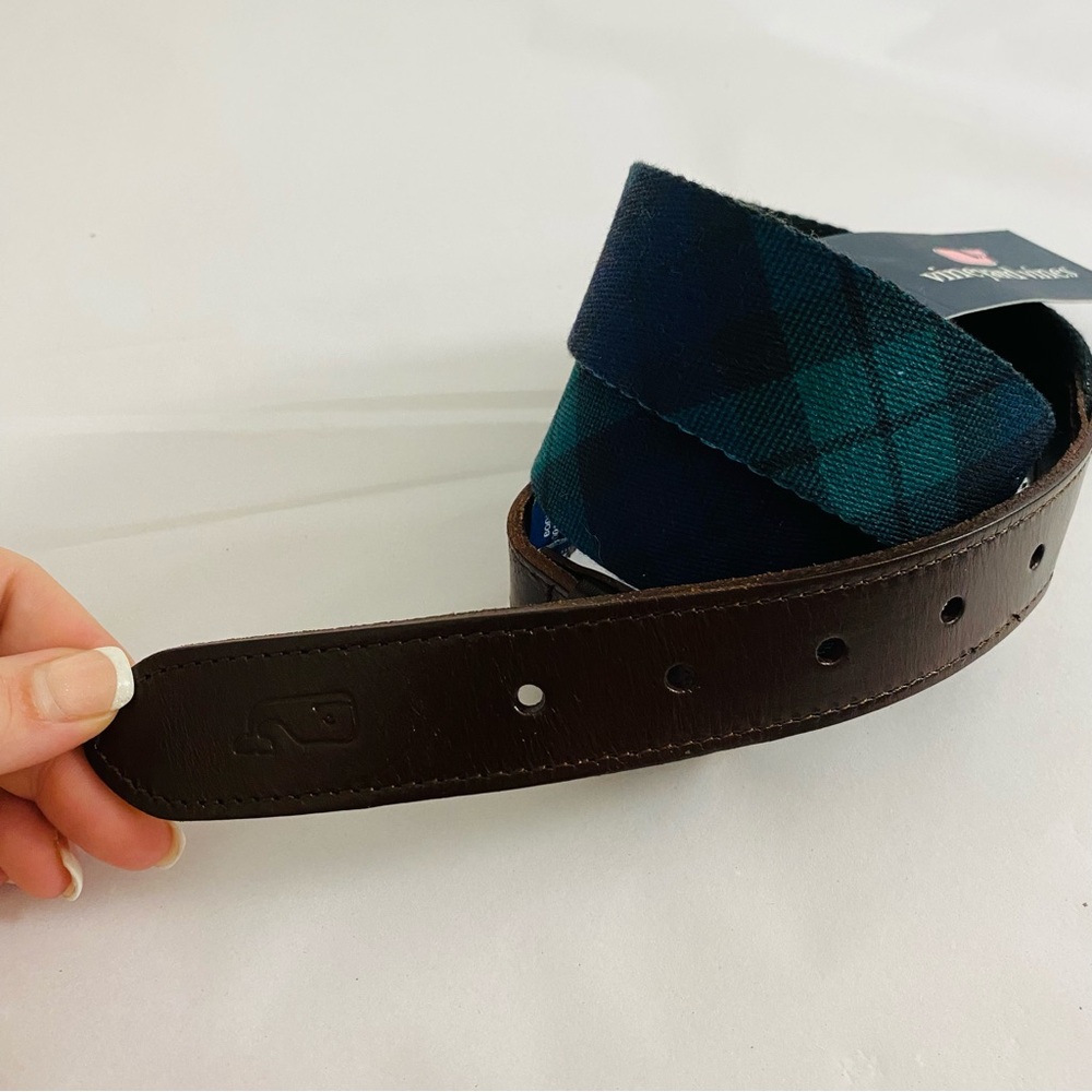 Men’s Vineyard Vines NWT Blackwatch Printed Club Blue &‎ Green Plaid Belt - Picture 3 of 6
